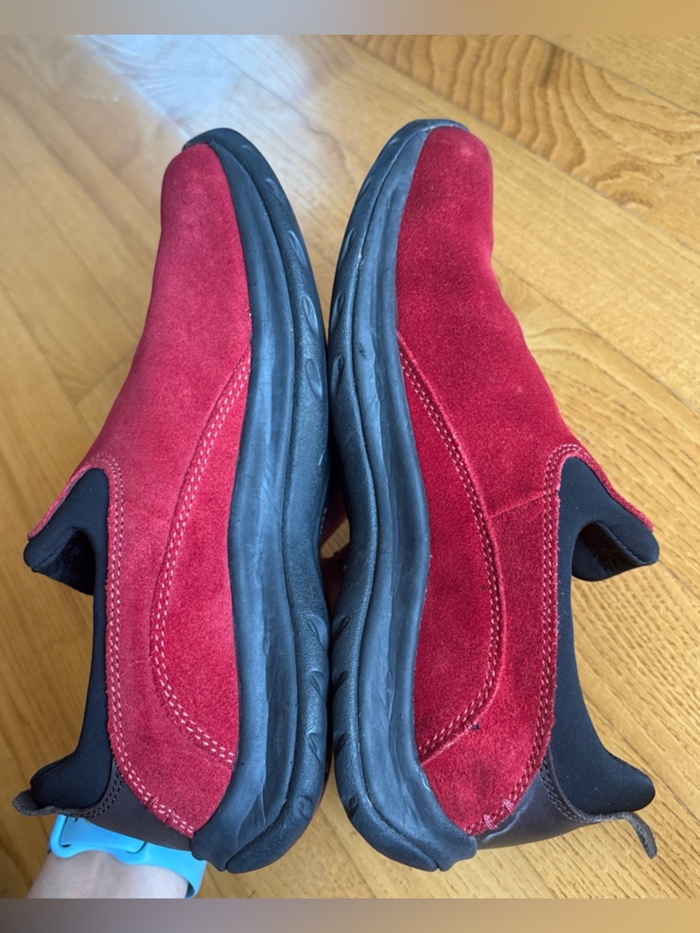 Lands' End Mocs Clogs Shoes Slip-On Red Suede Leather Comfort Womens Size 7.5B - Picture 4 of 12
